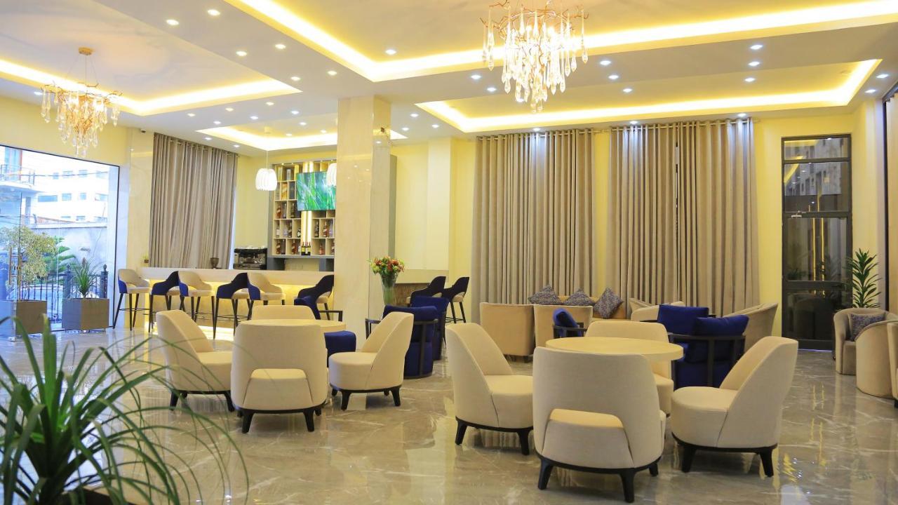 Triple E Hotel And Spa Addis Ababa Exteriör bild