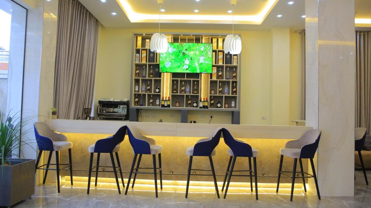 Triple E Hotel And Spa Addis Ababa Exteriör bild
