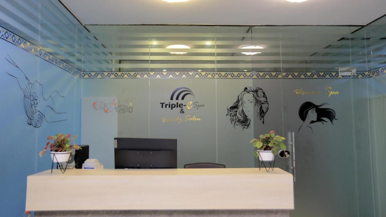 Triple E Hotel And Spa Addis Ababa Exteriör bild