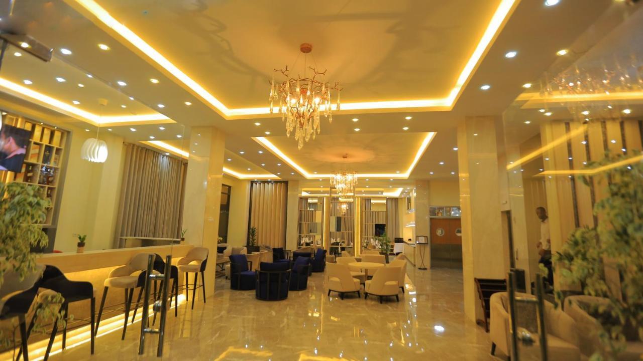 Triple E Hotel And Spa Addis Ababa Exteriör bild