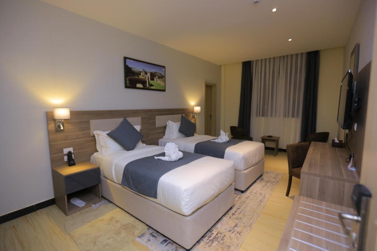 Triple E Hotel And Spa Addis Ababa Exteriör bild