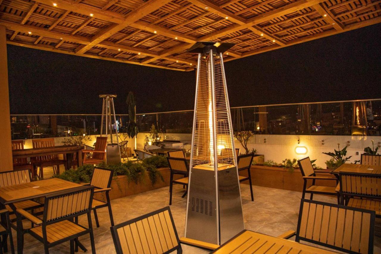 Triple E Hotel And Spa Addis Ababa Exteriör bild