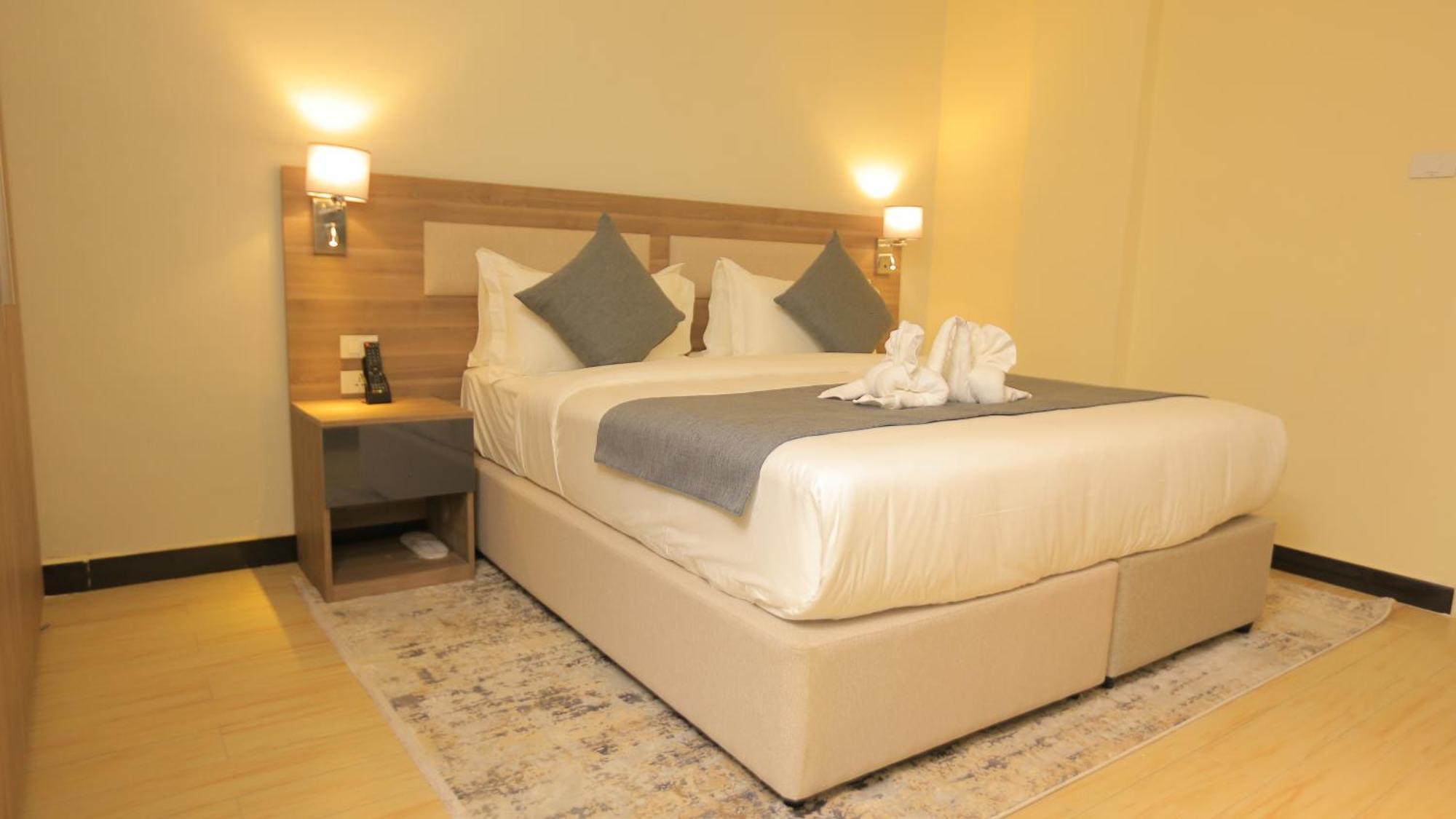 Triple E Hotel And Spa Addis Ababa Exteriör bild